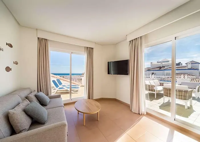 Hotel Occidental Playa *