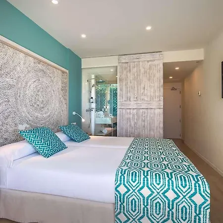 Hotel Occidental Playa *