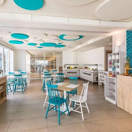 Hotel Occidental Playa *